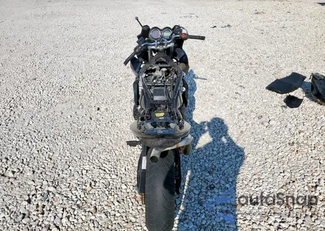 2007 Suzuki Gsf1250 S из США, поврежденный, VIN JS1GW72A572100079